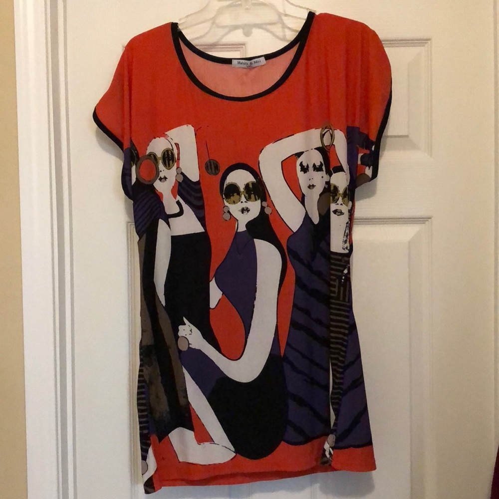 Off the shoulder vogue shirt!